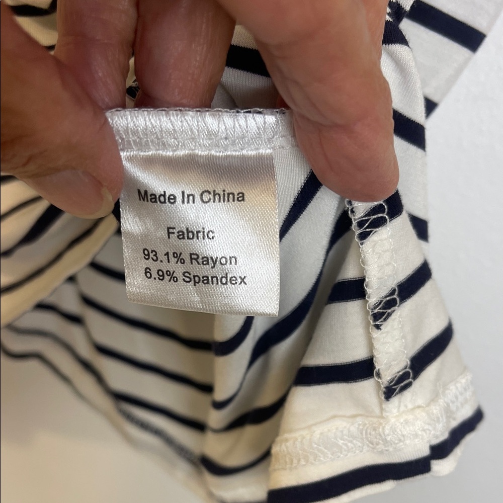 Bearsland White and Navy Striped Long-Sleeve Nursing Tee Size Large PTP 20”-22” - Picture 6 of 6